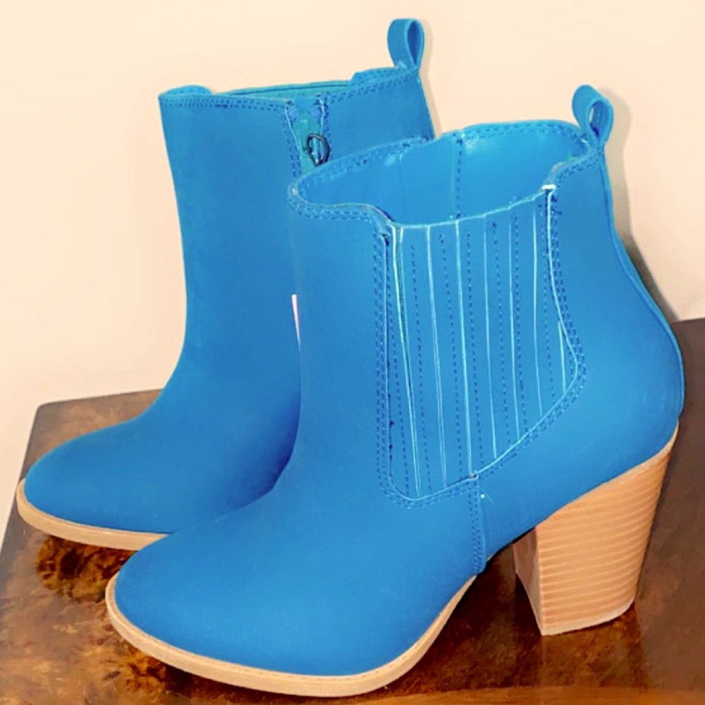 Teal BOOTIES